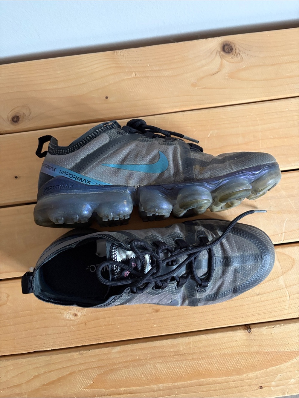 2019 NIKE AIR VAPORMAX THROWBACK FUTURE ($251.86) - Picture 2 of 7